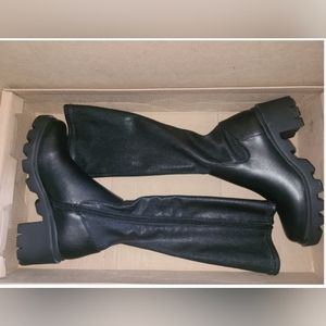 Steve Madden Aberdeen Knee High Boots size 9 New in Box
